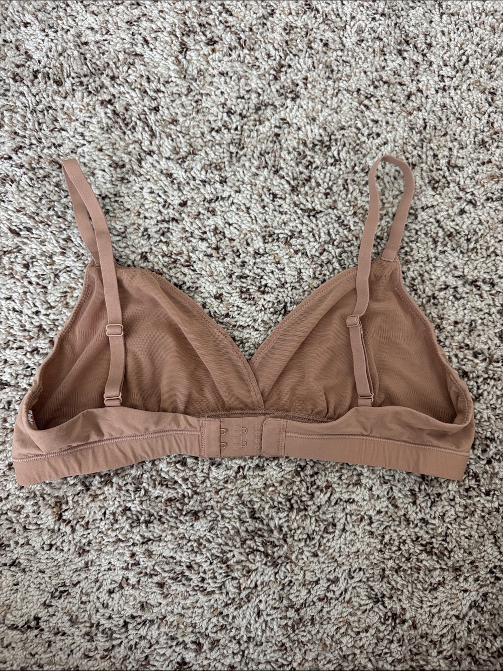 SKIMS Fits Everybody Crossover Bralette in Sienna - Picture 5 of 6